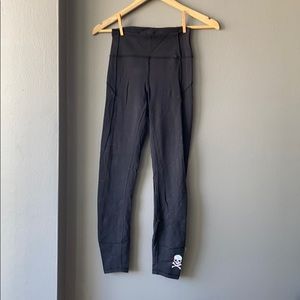 LuluLemon x Soulcycle Size 4 Black Leggings